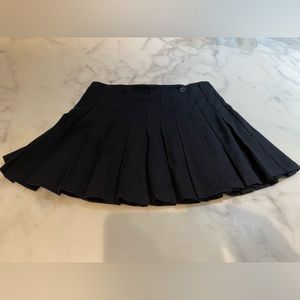 Brandy Melville Pleated Skirt